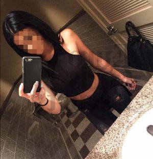Maylee tantra massage in Addison